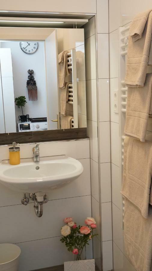 Apartment 900M To Exhibition デュッセルドルフ エクステリア 写真